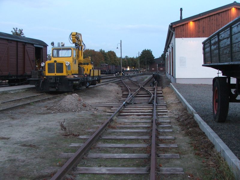 2009-10-01, Museumbahn Weichenbau41.JPG